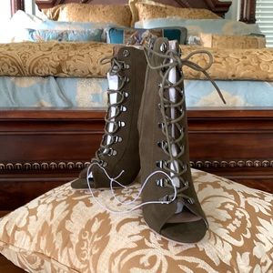 NWT “Wild Pair” open toe 4” heel olive drab ankle front tie boots